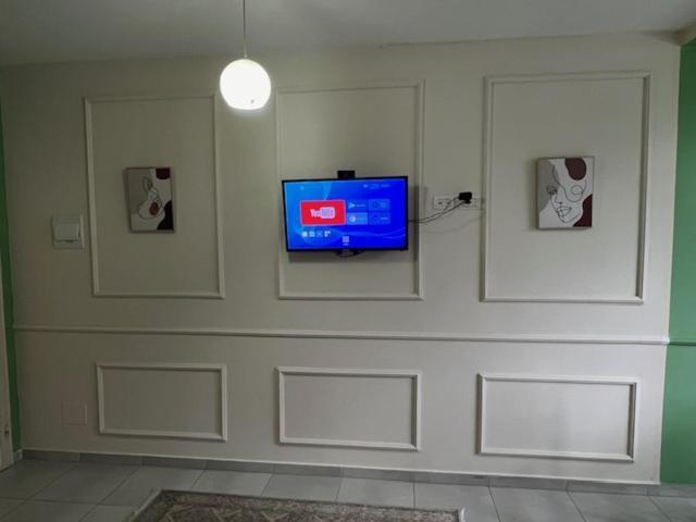 Urban Retreat Apartments Тирана Екстер'єр фото