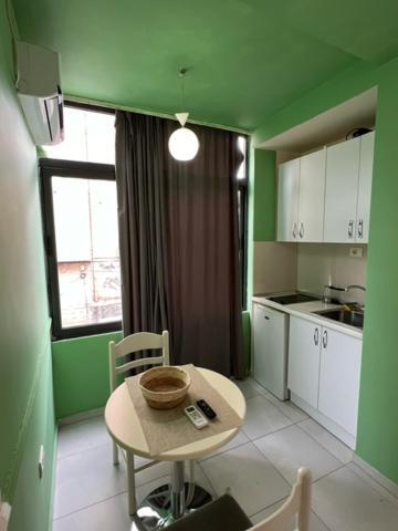 Urban Retreat Apartments Тирана Екстер'єр фото
